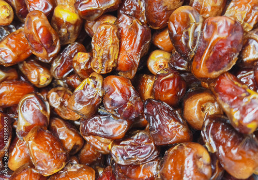 Dates - pitted