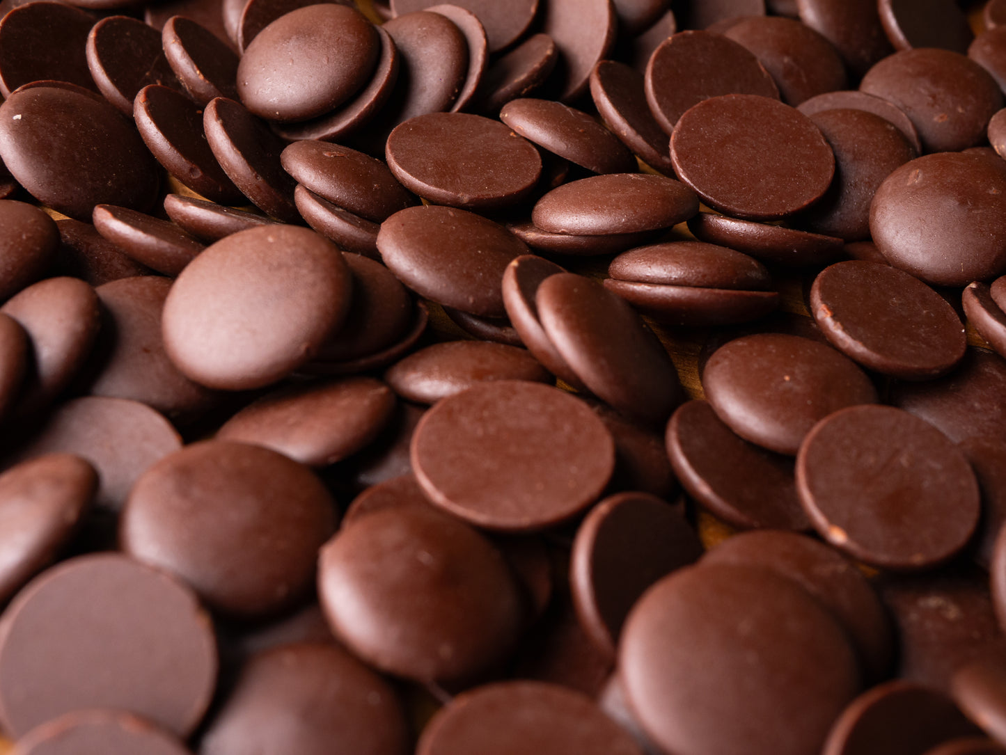 Dark Peruvian Organic Buttons 70%
